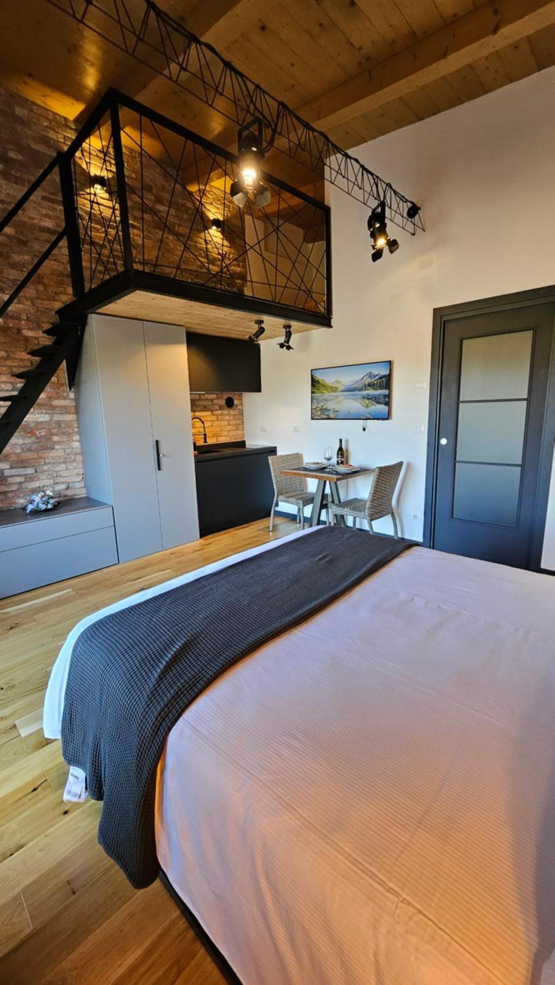 Giardinidieva Loft Gorizia Bagian luar foto